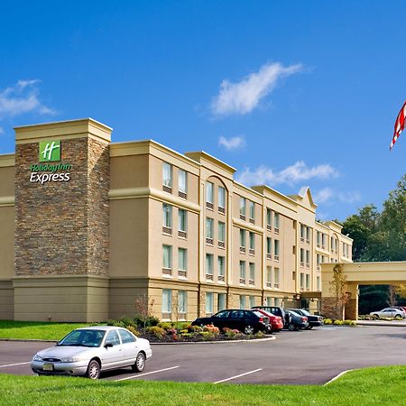Holiday Inn Express & Suites West Long Branch - Eatontown By Ihg Eksteriør billede