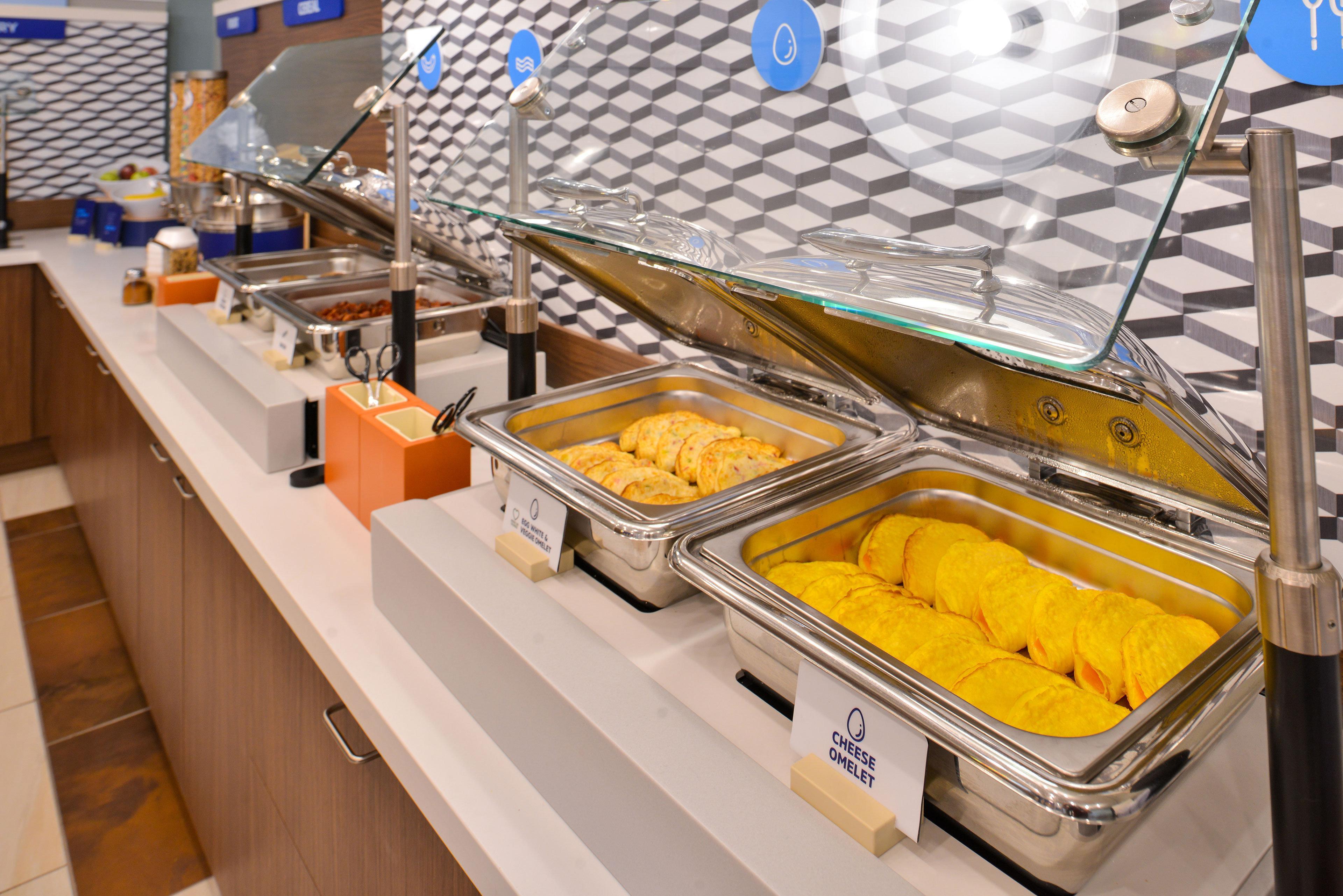 Holiday Inn Express & Suites West Long Branch - Eatontown By Ihg Eksteriør billede