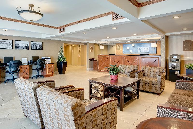 Holiday Inn Express & Suites West Long Branch - Eatontown By Ihg Eksteriør billede