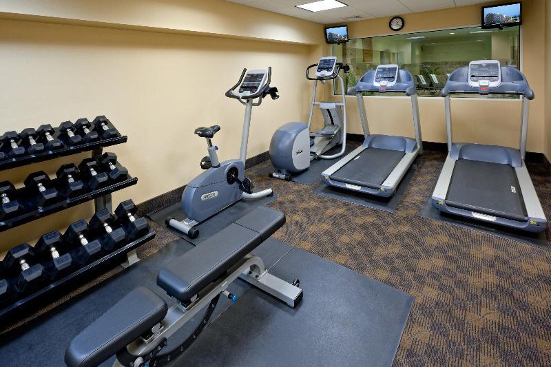 Holiday Inn Express & Suites West Long Branch - Eatontown By Ihg Eksteriør billede