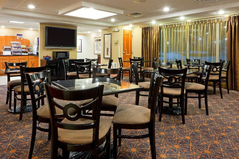 Holiday Inn Express & Suites West Long Branch - Eatontown By Ihg Eksteriør billede